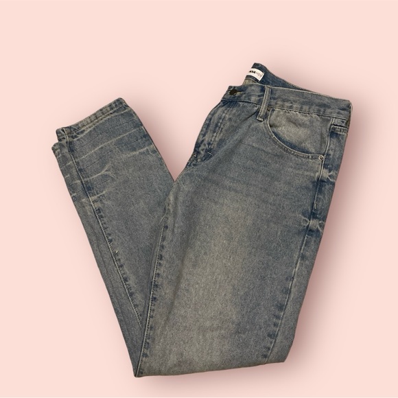 Fashion Nova Slim Straight Jeans - Picture 3 of 3